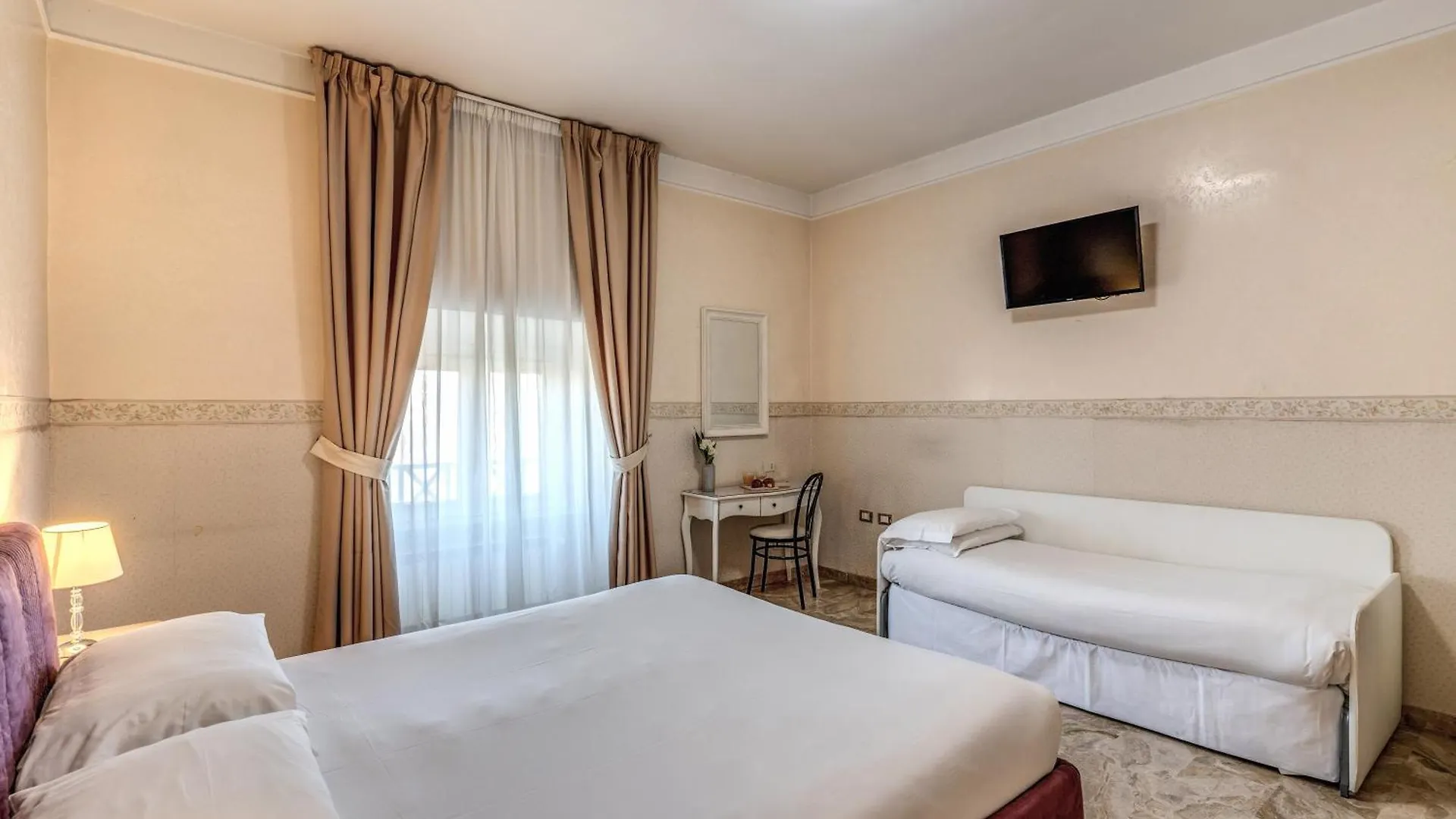 Hotel Orazia Řím